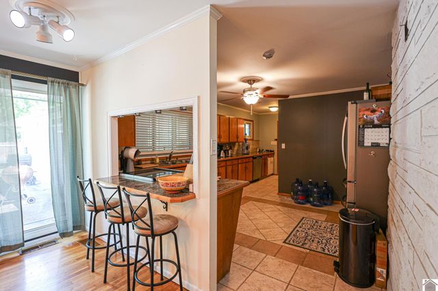 1450 HC Mathis Dr, Paducah, KY 42001