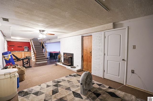 1450 HC Mathis Dr, Paducah, KY 42001