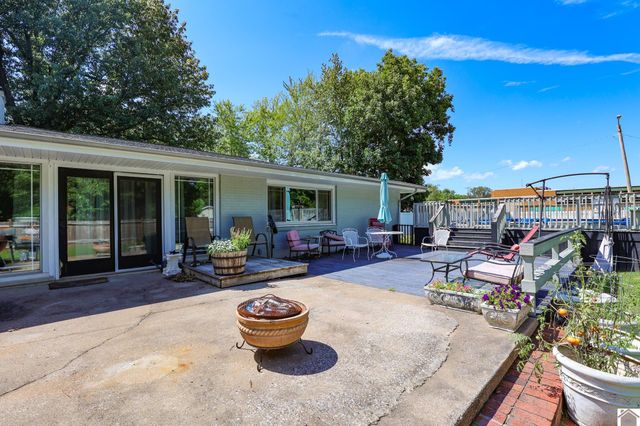 1450 HC Mathis Dr, Paducah, KY 42001