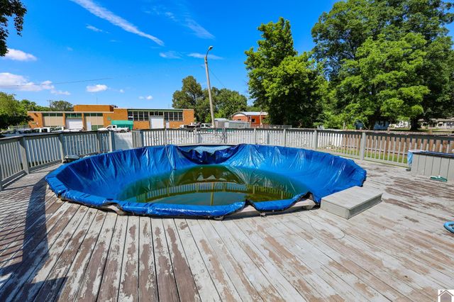 1450 HC Mathis Dr, Paducah, KY 42001