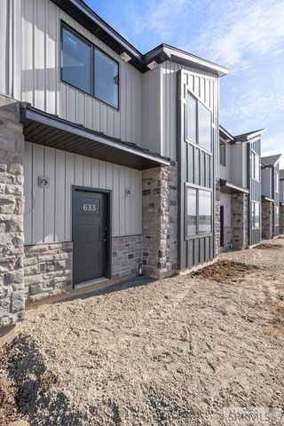 749 Curlew Drive, Ammon, ID 83401