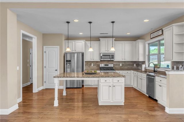 228 Talking Leaves Court, Acworth, GA 30101