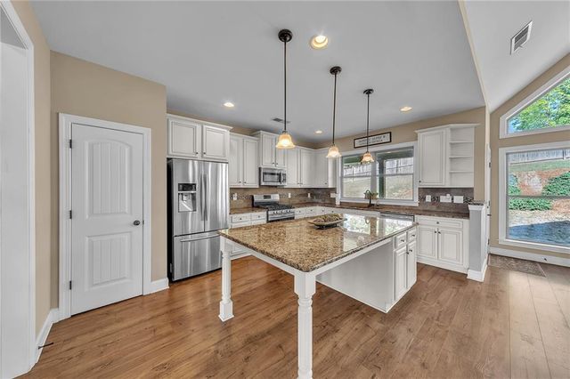 228 Talking Leaves Court, Acworth, GA 30101