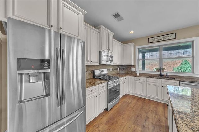 228 Talking Leaves Court, Acworth, GA 30101