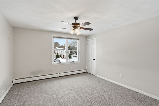 8 Agawam Ct, Seekonk, MA 02771