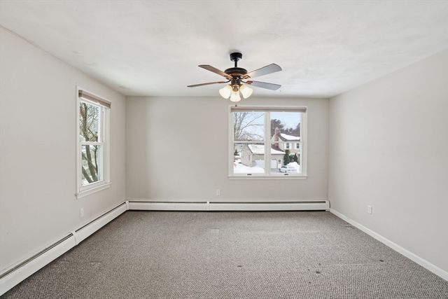 8 Agawam Ct, Seekonk, MA 02771