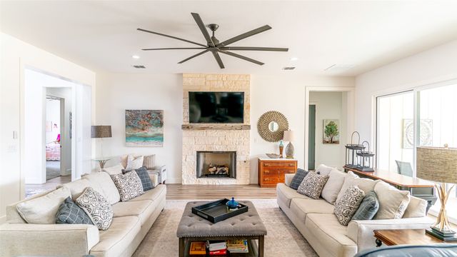 1218 County Road 337, Glen Rose, TX 76043