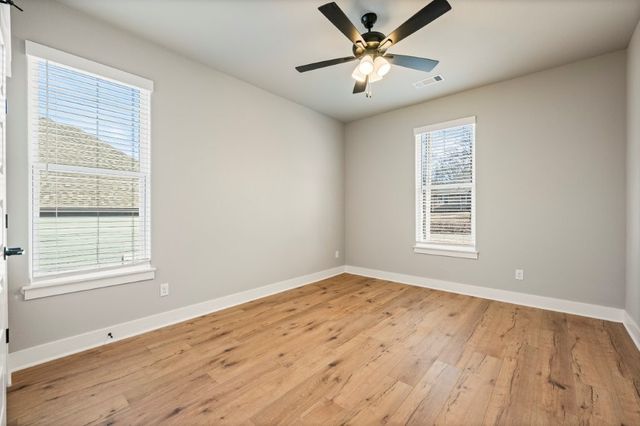 13 Kirkcolm Drive, Bella Vista, AR 72715