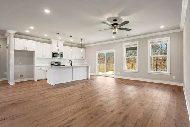 13 Kirkcolm Drive, Bella Vista, AR 72715