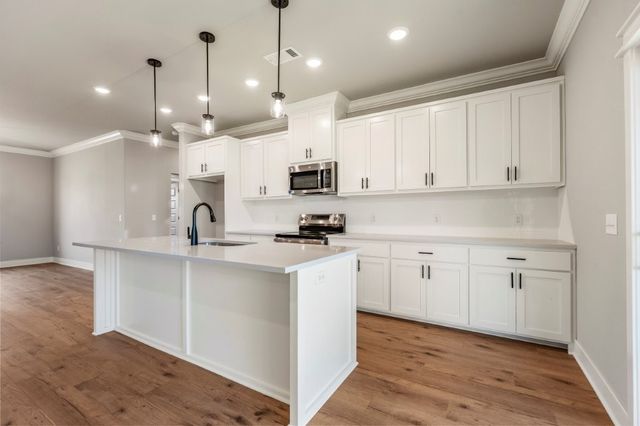 13 Kirkcolm Drive, Bella Vista, AR 72715