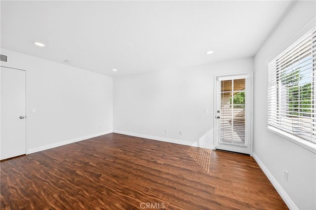 25261 Tanoak, Lake Forest, CA 92630