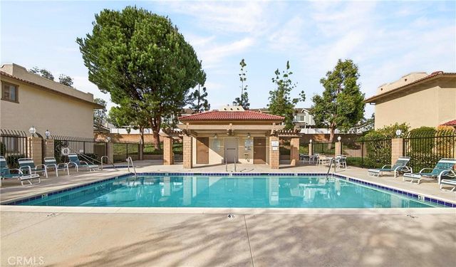25261 Tanoak, Lake Forest, CA 92630