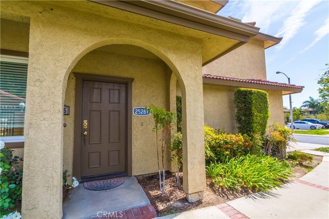 25261 Tanoak, Lake Forest, CA 92630