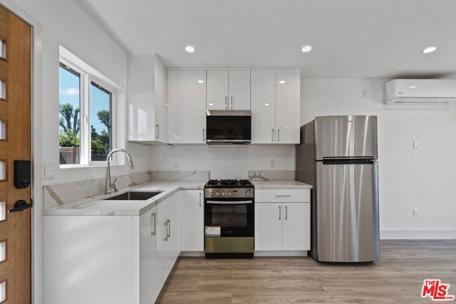 6229 Sylvia Avenue, Tarzana (los Angeles), CA 91335