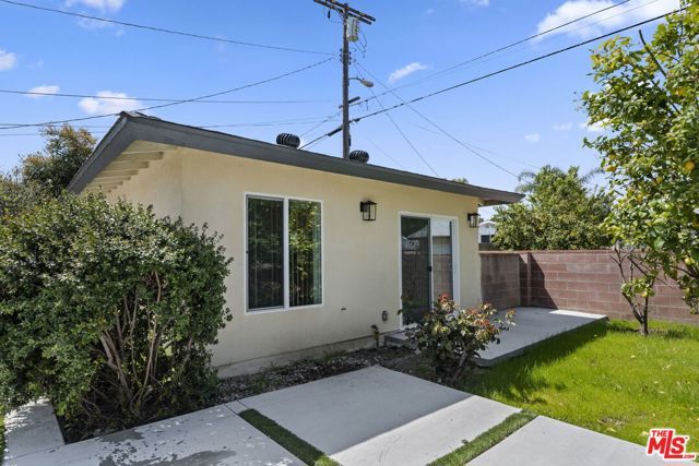 6229 Sylvia Avenue, Tarzana (los Angeles), CA 91335