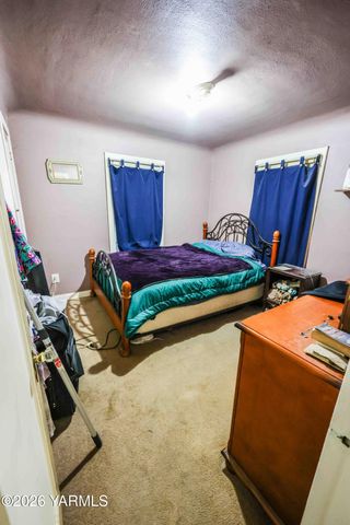 4210 Terrace Heights Dr, Yakima, WA 98901