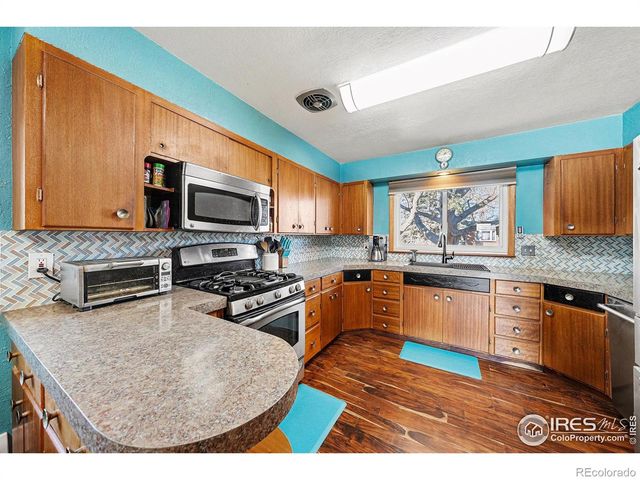 1210 W 6th Street, Loveland, CO 80537