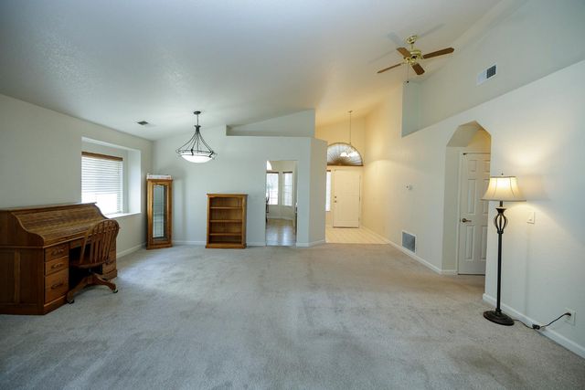424 Codington Way, Modesto, CA 95357
