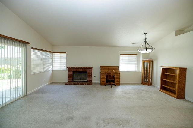 424 Codington Way, Modesto, CA 95357