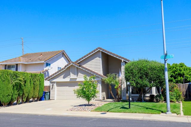 424 Codington Way, Modesto, CA 95357