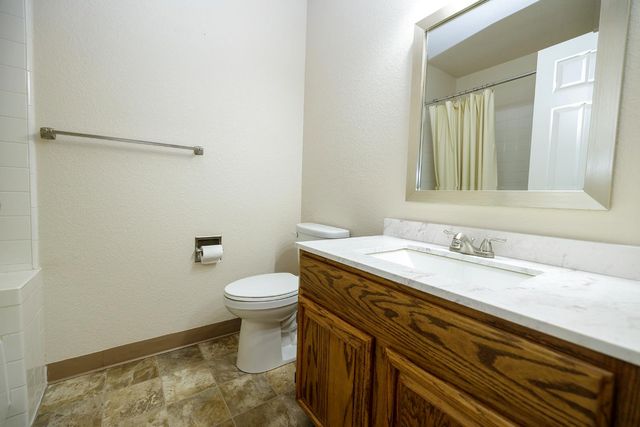 424 Codington Way, Modesto, CA 95357