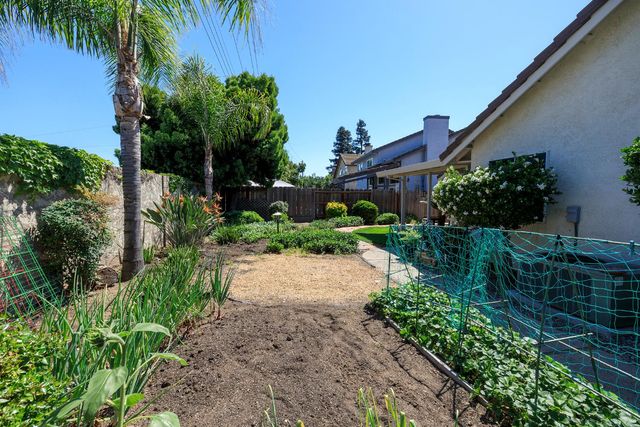 424 Codington Way, Modesto, CA 95357