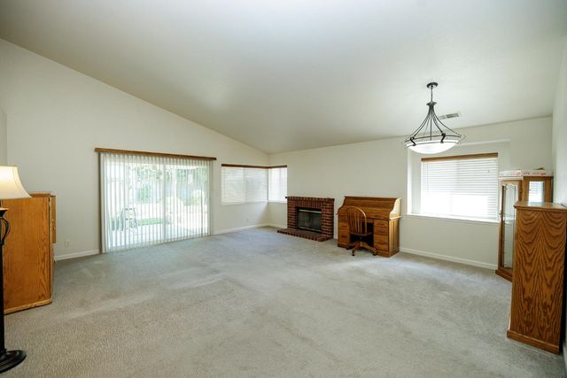 424 Codington Way, Modesto, CA 95357