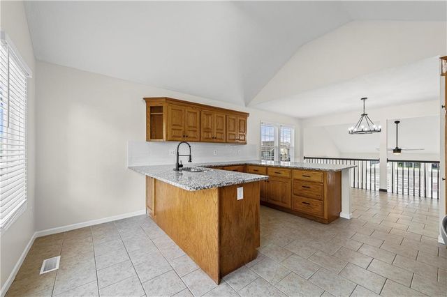 806 168th Street, Basehor, KS 66007