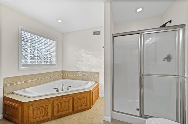 806 168th Street, Basehor, KS 66007