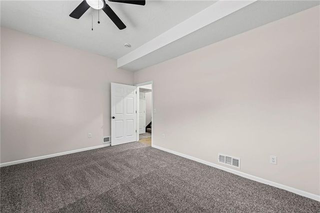 806 168th Street, Basehor, KS 66007