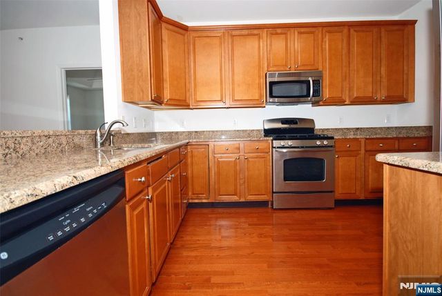 3 Bedrock Court A3, Woodland Park, NJ 07424