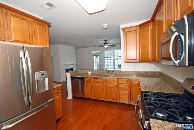 3 Bedrock Court A3, Woodland Park, NJ 07424