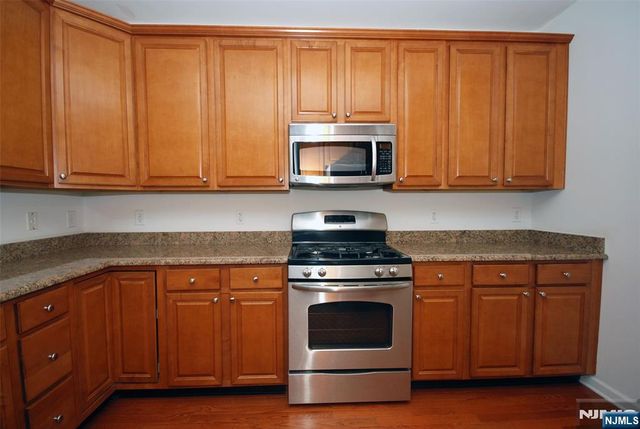 3 Bedrock Court A3, Woodland Park, NJ 07424