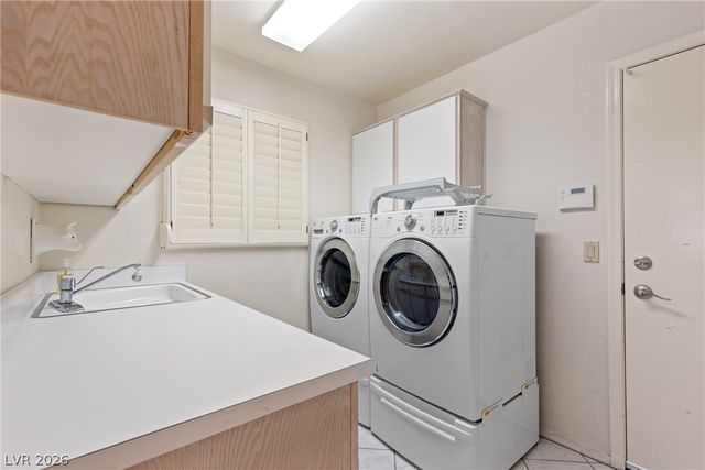 2924 Lotus Hill Drive, Las Vegas, NV 89134