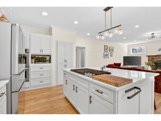 4089 MELISSA Dr, Lake Oswego, OR 97034