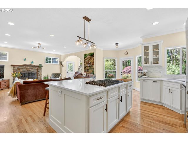 4089 MELISSA Dr, Lake Oswego, OR 97034
