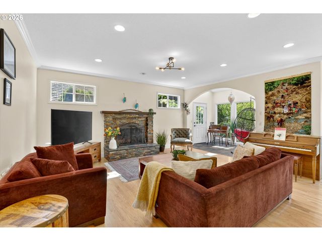 4089 MELISSA Dr, Lake Oswego, OR 97034