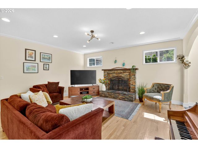 4089 MELISSA Dr, Lake Oswego, OR 97034