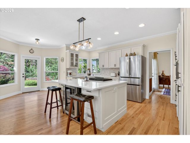 4089 MELISSA Dr, Lake Oswego, OR 97034
