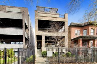 2912 W Shakespeare Avenue 2, Chicago, IL 60647