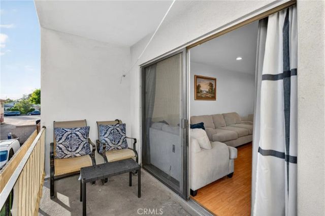 7826 Laurel Canyon Boulevard 17, North Hollywood, CA 91605