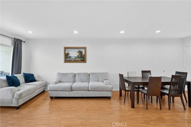 7826 Laurel Canyon Boulevard 17, North Hollywood, CA 91605