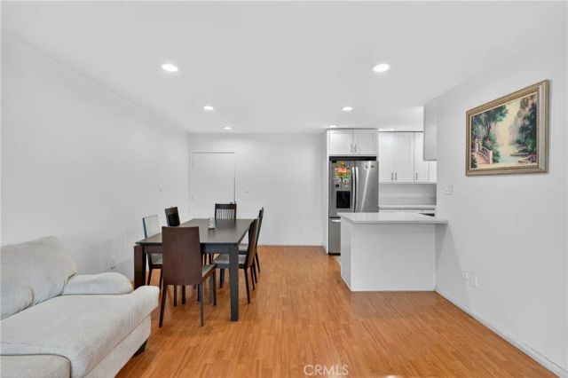 7826 Laurel Canyon Boulevard 17, North Hollywood, CA 91605