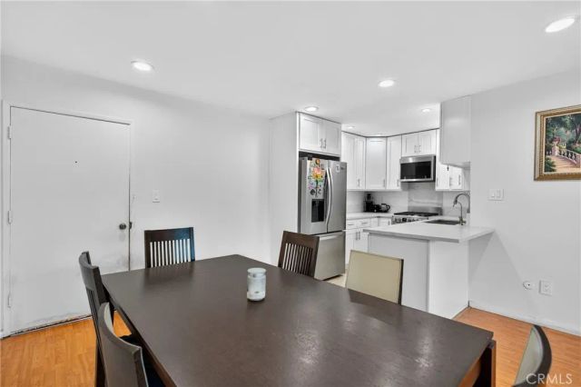 7826 Laurel Canyon Boulevard 17, North Hollywood, CA 91605