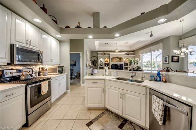 4203 Pelican BLVD, Cape Coral, FL 33914