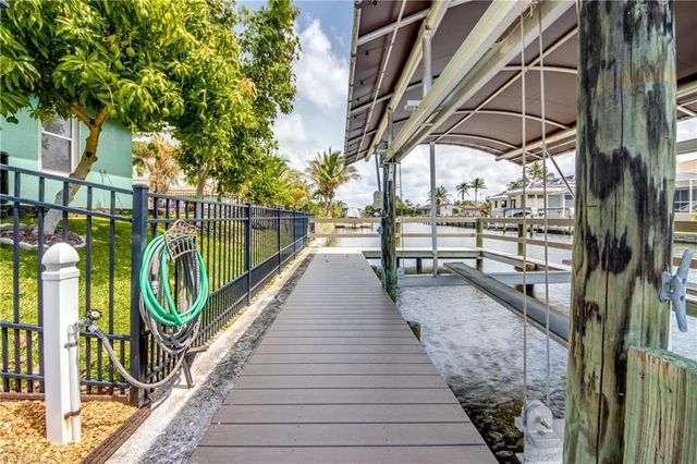 4203 Pelican BLVD, Cape Coral, FL 33914