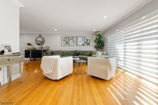 1070 Cumbermeade Rd, Fort Lee Boro, NJ 07024