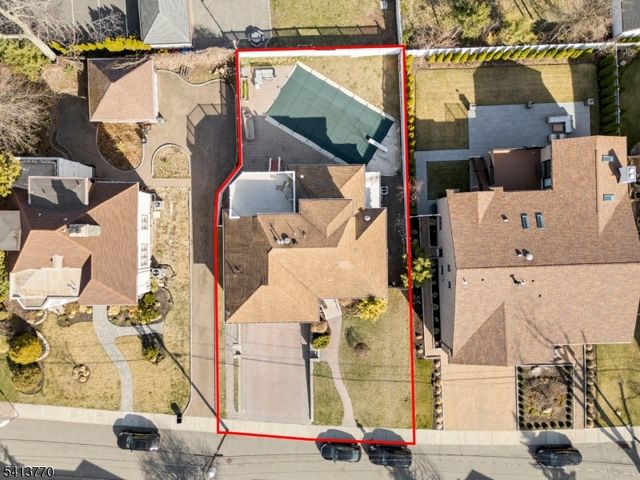 1070 Cumbermeade Rd, Fort Lee Boro, NJ 07024