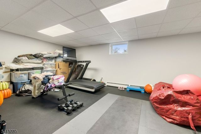 1070 Cumbermeade Rd, Fort Lee Boro, NJ 07024