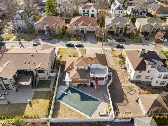 1070 Cumbermeade Rd, Fort Lee Boro, NJ 07024